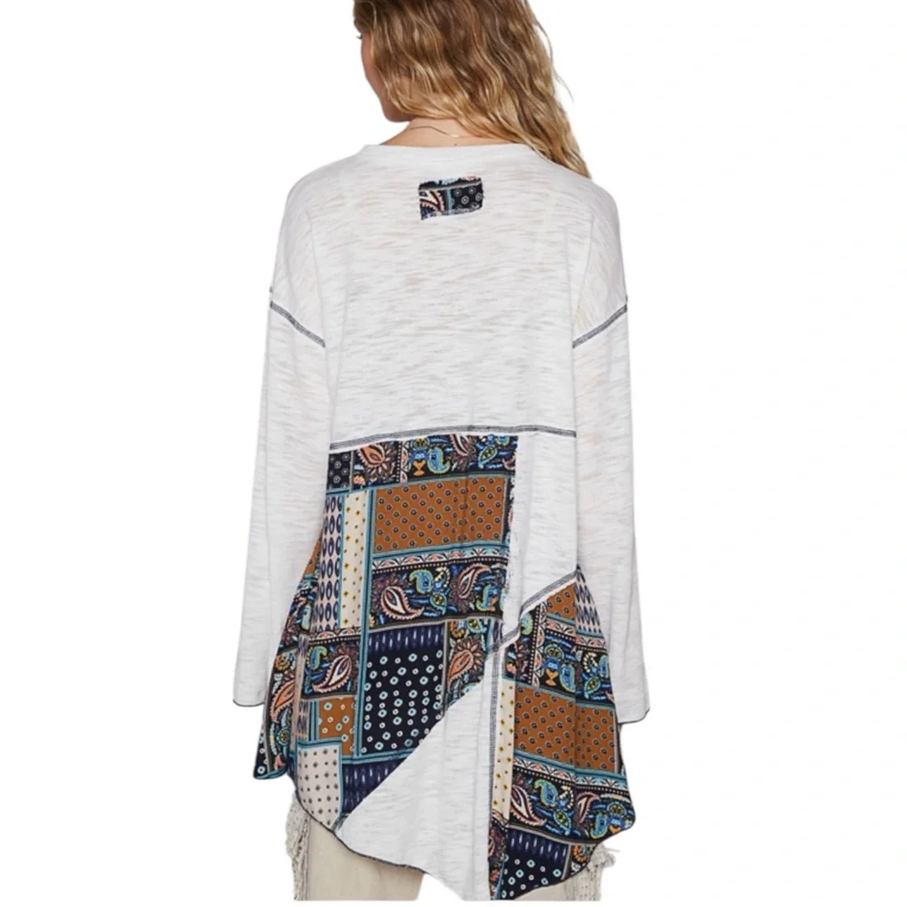 859:  POL NEW TOP - Picture 2 of 2